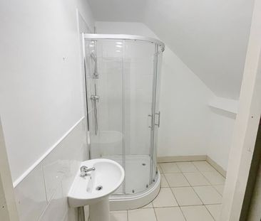 Room in a Shared House, Far Gosford Street, CV1 - Photo 1