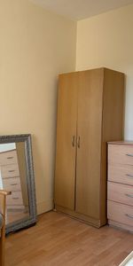 Room in a Shared House, Leslie Road, E11 - Photo 3