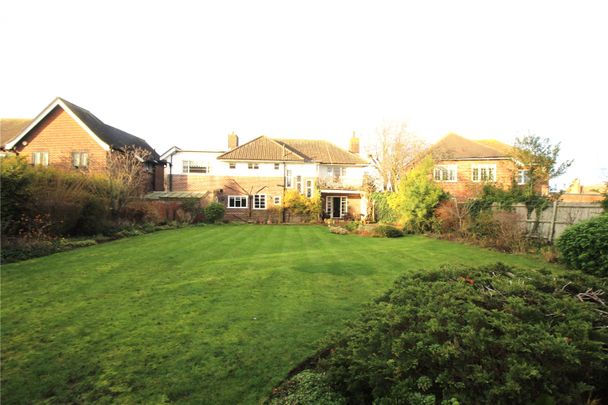 5 bedroom house to rent - Photo 1