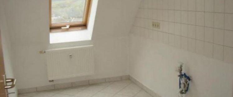 schöne 2 Zimmer Dachgeschoss Wohnung - Photo 1