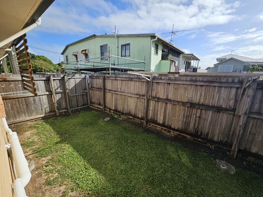 Neat Two Bedroom Unit In East Mackay - Photo 1