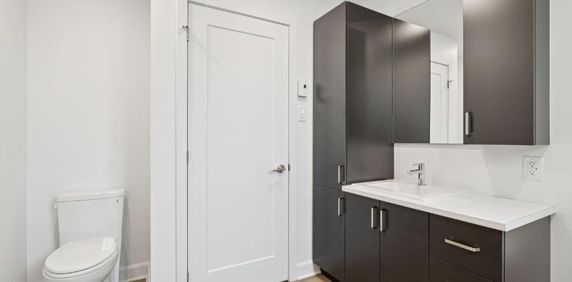 Beau 5 1/2 neufs ! TRIPLEX = Tranquilité ! Châteauguay, disponible maintenant - Photo 2