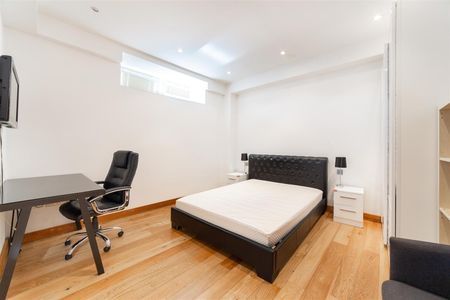 2 bed apartment to rent in Grainger Street, City Centre, NE1 - Photo 3