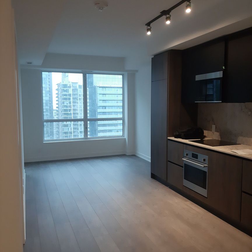 For Lease - 108 peter Street Unit# 3207, Toronto, Ontario - Photo 1