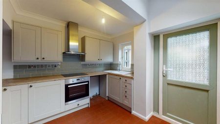 2 bedroom terraced house to rent - Photo 5