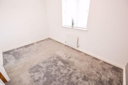 3 bedroom terraced house to rent - Photo 3