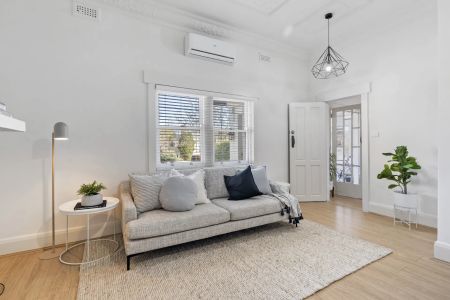 Refurbished deco brilliance steps to the botanical gardens! - Photo 3