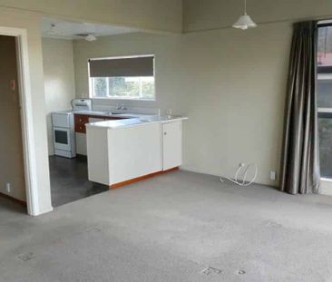 Location - Location - Photo 2