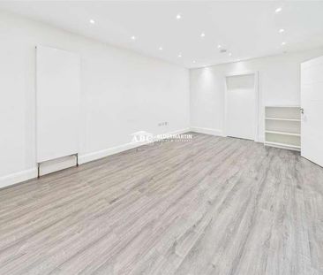 Edgwarebury Lane, Edgware, HA8 - Photo 3