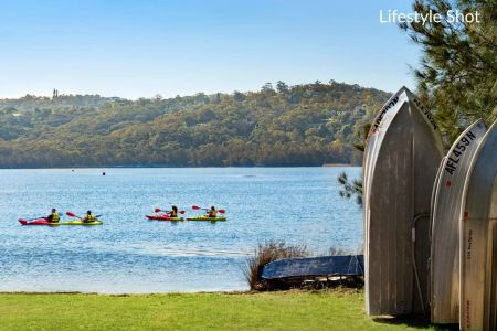 Townhouse living with alfresco appeal - Garden maintenance included - Photo 5