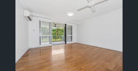 Renovated Resort-Style Home - Photo 4