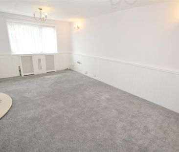 Holyrood Crescent, St.Albans - Photo 3