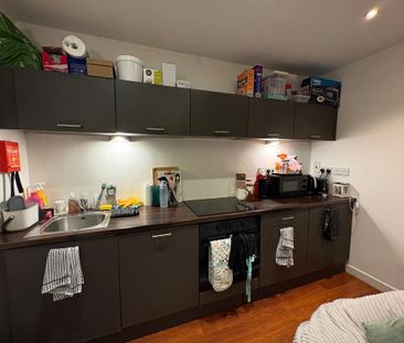 1 bedroom flat to rent - Photo 6