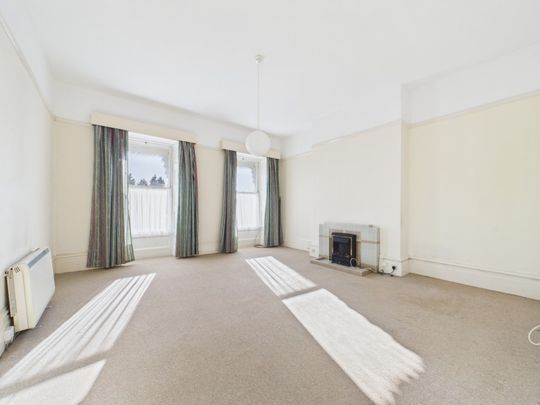 Suffolk Square, Cheltenham, GL50 - Photo 1