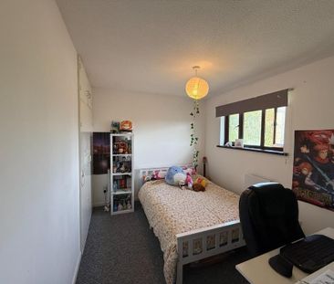 3 bedroom detached house to rent - Photo 2