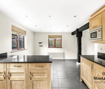 3 bedroom detached house to rent - Photo 3