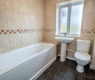 2 bedroom terraced house to rent - Photo 6