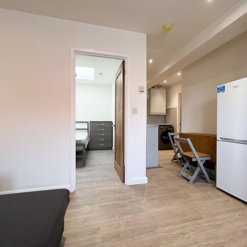 David House, Fanny street, Cathays - Photo 1