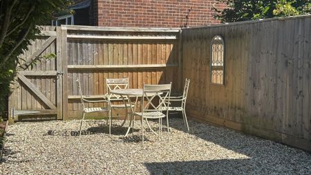 1 bedroom apartment to rent - Photo 5
