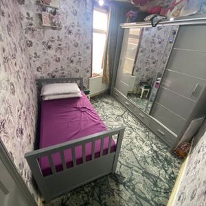 Room in a Shared House, Katherine Road, E6 - Photo 2