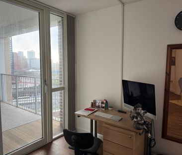 1 Bed Flat, Discovery Tower, E16 - Photo 4