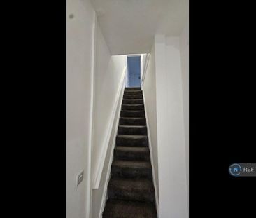 4 bedroom terraced house to rent - Photo 2