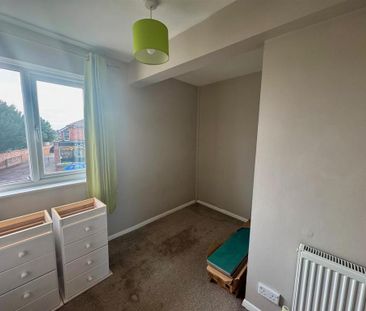 2 bedroom maisonette to rent - Photo 1