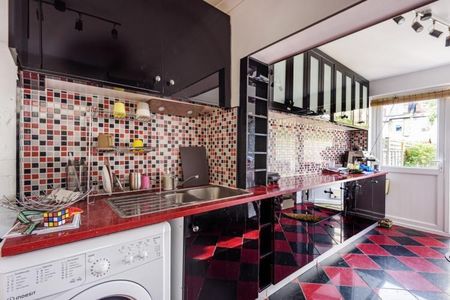 Altenburg Avenue - Photo 3