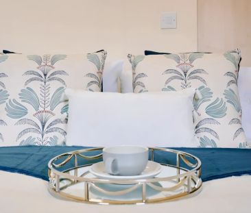 Deluxe Double Ensuite - Photo 2