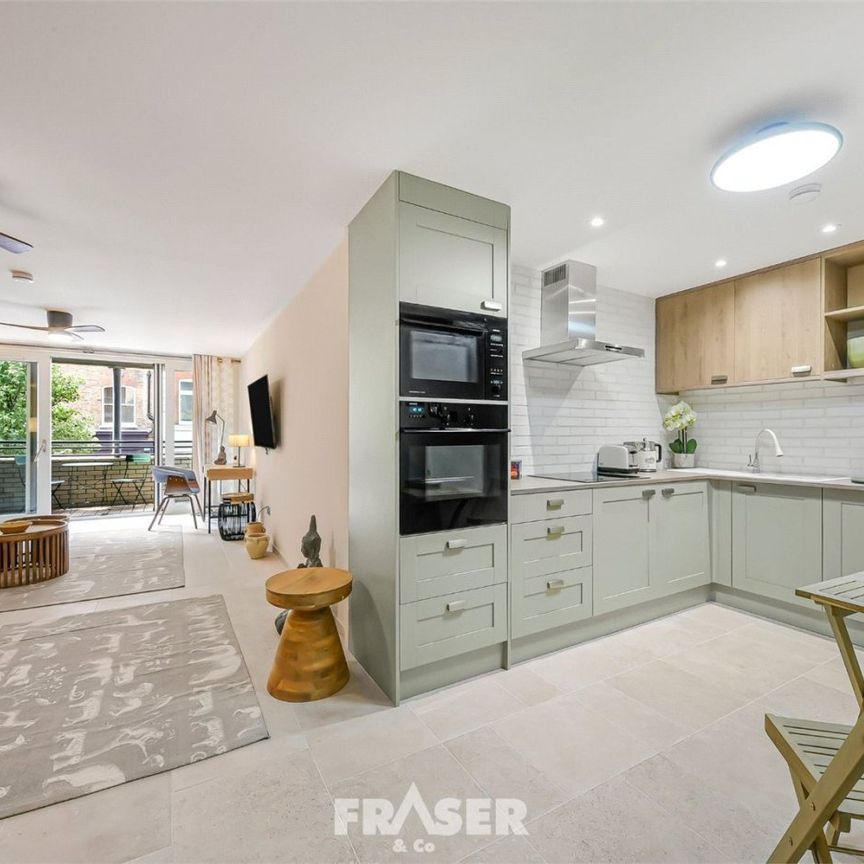 Wells Street, Fitzrovia, London, W1T - Photo 1