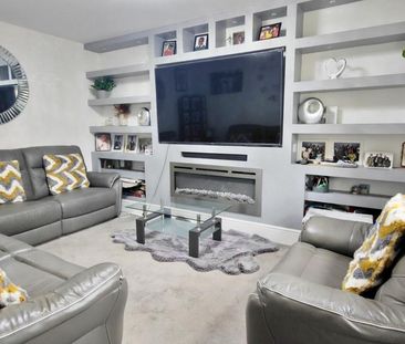 4 bedroom semi-detached house to rent - Photo 1