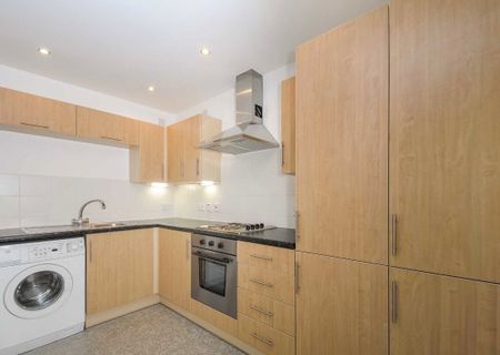 Phoenix Way, SW18 2PW, London - Photo 4