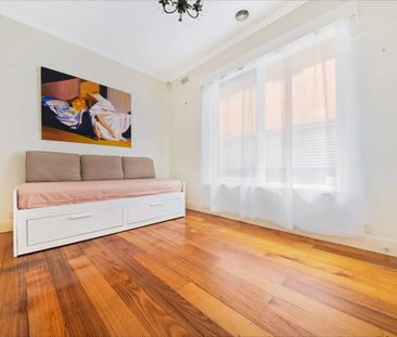 Spacious Modern Home with Period Charm in a Quiet, Convenient Mento... - Photo 3