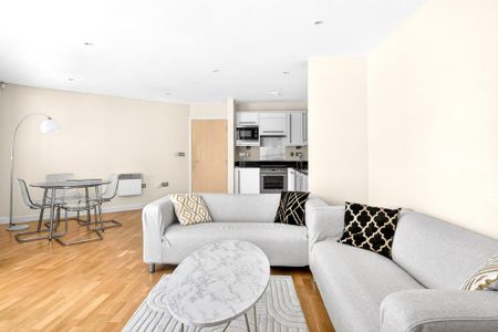 1 bedroom flat to rent - Photo 3