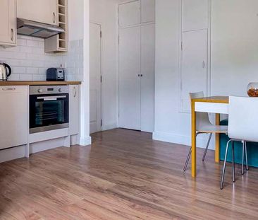 Highbury Grange, London, N5 - Photo 3