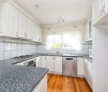 11 Tudor Road, Doncaster - Photo 3