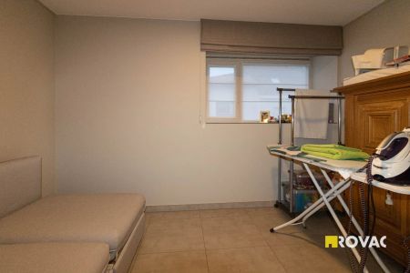 Prachtig afgewerkt nieuwbouwappartement met ruim terras en garage - Photo 5
