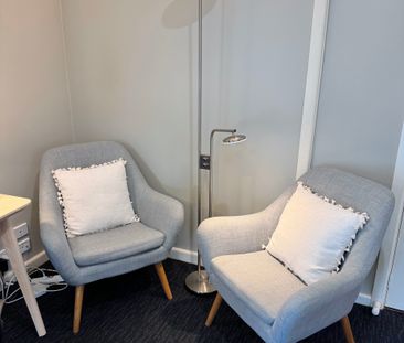 Burwood East - Photo 2