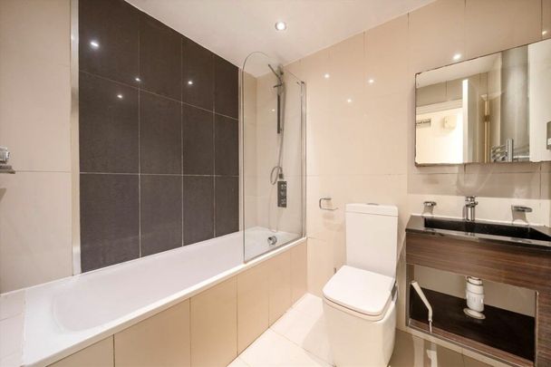 Crescent Road, Crouch End, N8 - Photo 1