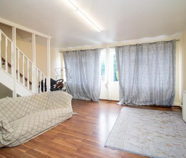 3 bedroom terraced house to rent - Photo 2