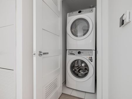 For Lease - 333 Sunseeker Avenue Unit# 230, Innisfil, Ontario - Photo 3