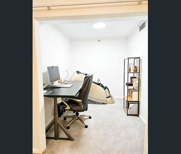 Modern North-Facing Apartment with Study for Rent - Photo 3