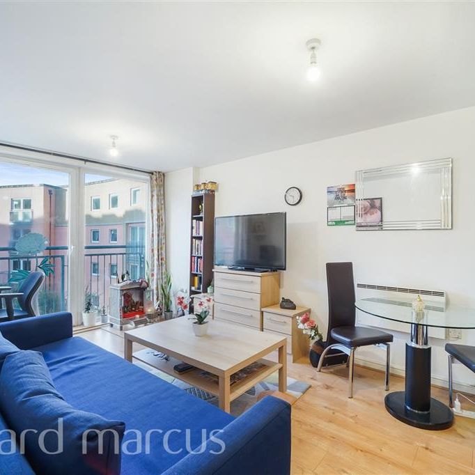 Wooldridge Close, Feltham - Photo 1