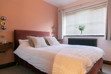 2 bedroom ground floor flat to rent - Photo 4
