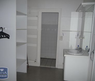 Location Appartement 1 pièce 39m² ST ETIENNE 42100 - Photo 5