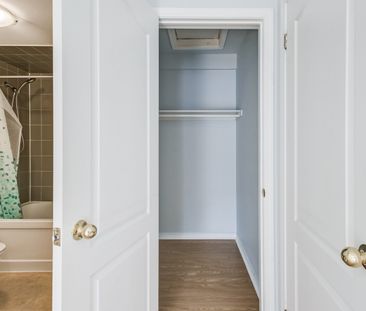 For Lease - 3250 Bentley Drive Unit# 60, Mississauga, Ontario - Photo 3