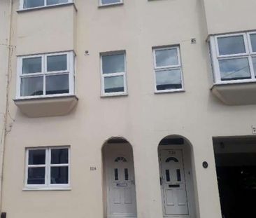 An Attractive House Share in Lindfield Room 2 - Photo 5