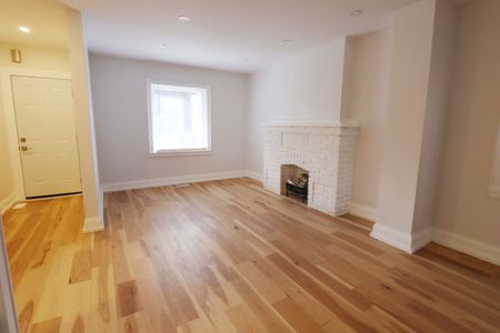 For Lease - 342 Eglinton Avenue, Toronto, Ontario - Photo 3