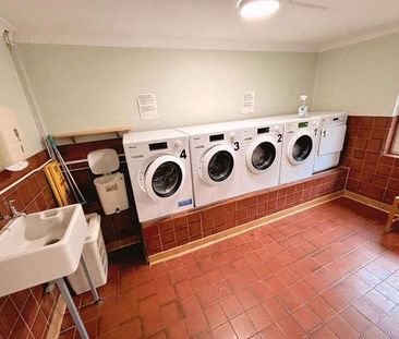 Homecedars House, Elstree Road, Bushey Heath, Hertfordshire, Wd, WD23 - Photo 2