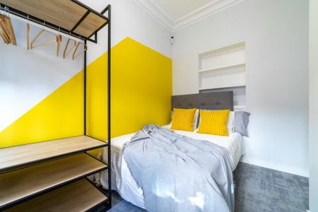 Calle de Santa Cruz de Marcenado, Madrid, Community of Madrid 28015 - Photo 3